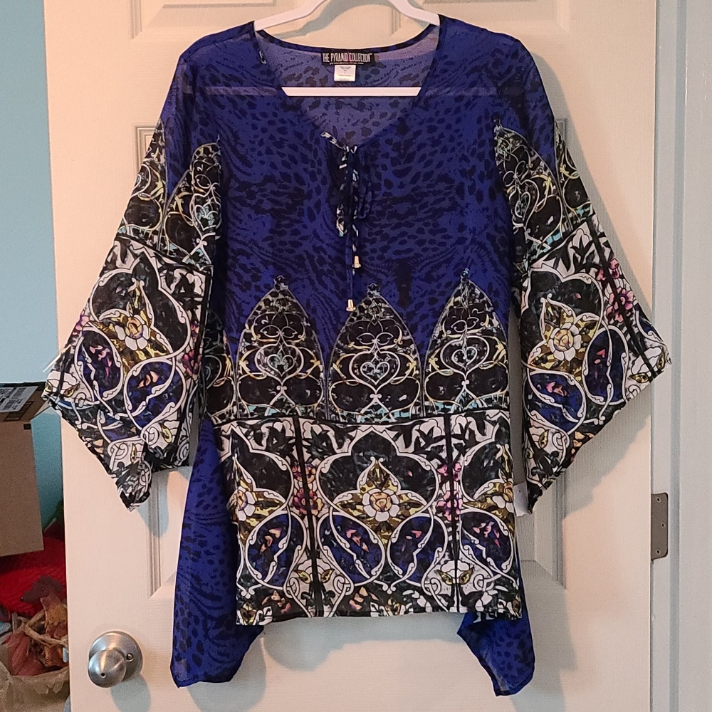 The Pyramid collection top